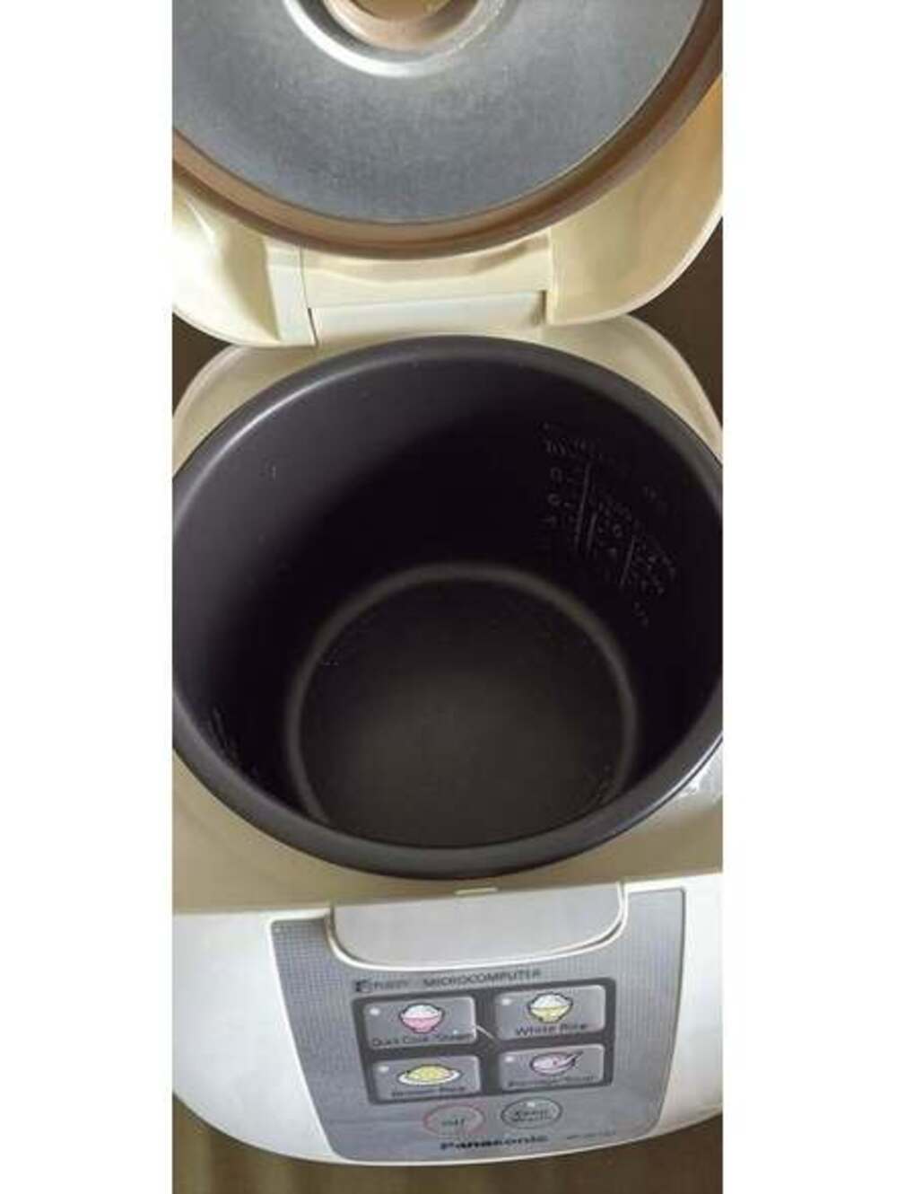 Panasonic Rice Cooker SR-DF181 - Picture 3 of 4